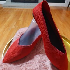 Seven7 Red Pointed-Toe Flats with Matte Finish
